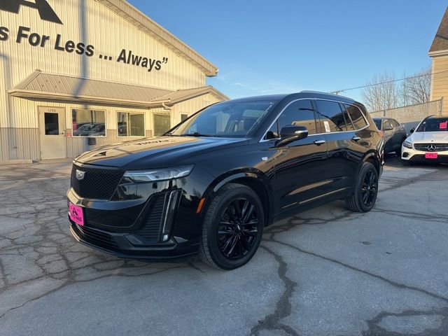 Used 2022 Cadillac XT6 Premium Luxury w/ LPO, Floor Liner Package image 10