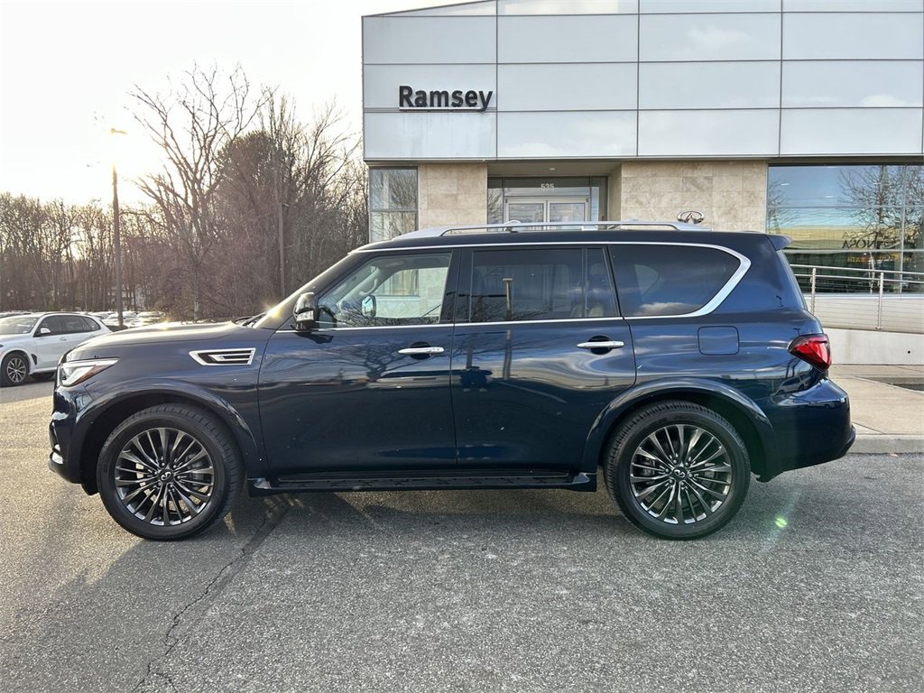 Certified 2023 INFINITI QX80 Premium Select w/ Cargo Package image 5