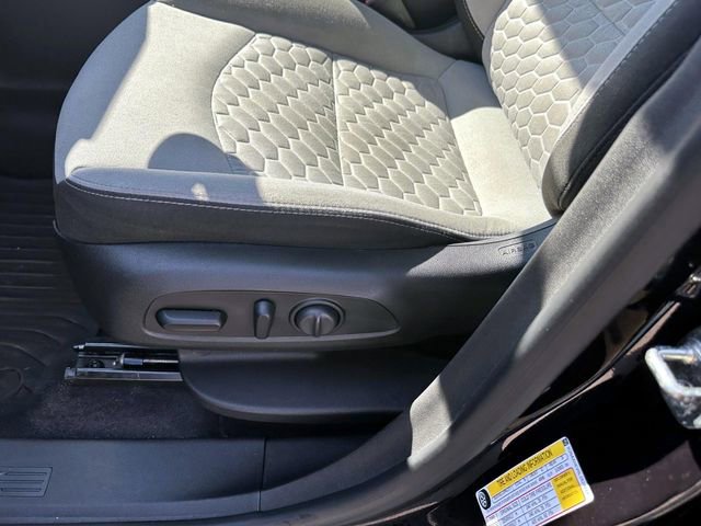 Used 2020 Chevrolet Equinox LS w/ LS Convenience Package image 16