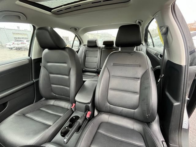 Used 2016 Volkswagen Jetta SE FWD image 35