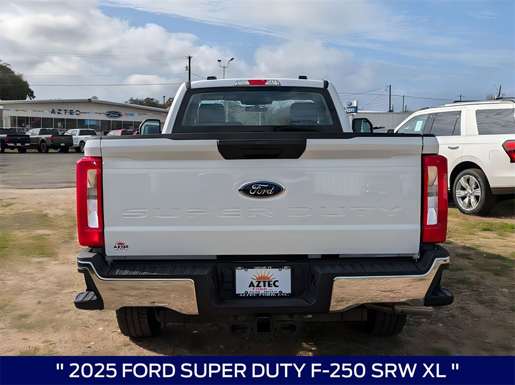New 2025 Ford F250 XL w/ XL Chrome Package image 7