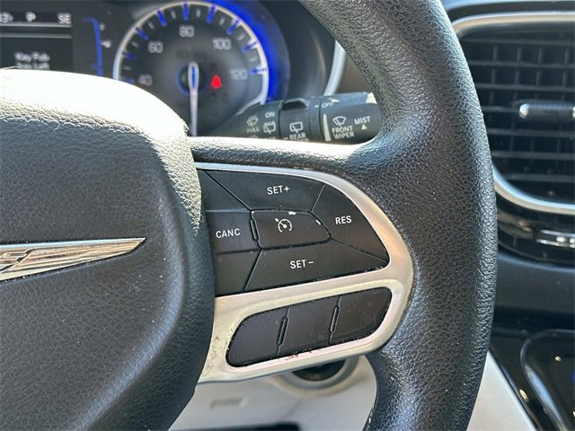 Certified 2019 Chrysler Pacifica Touring Plus image 26