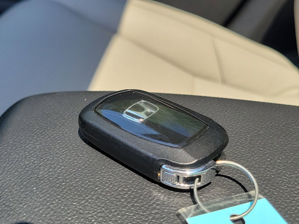 Used 2025 Honda CR-V EX image 32