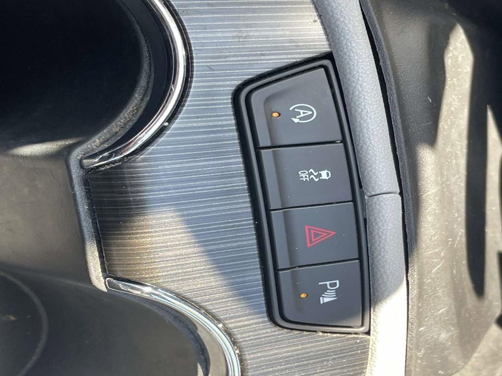 Used 2023 GMC Acadia SLT w/ Preferred Package image 28