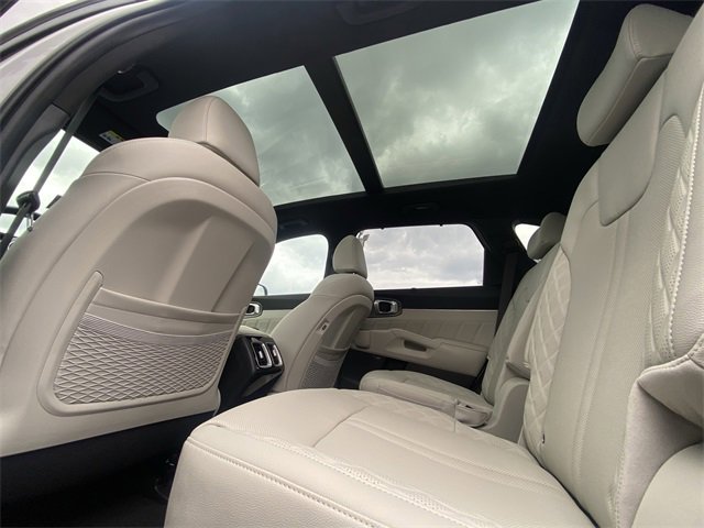New 2025 Kia Sorento SX Prestige image 16