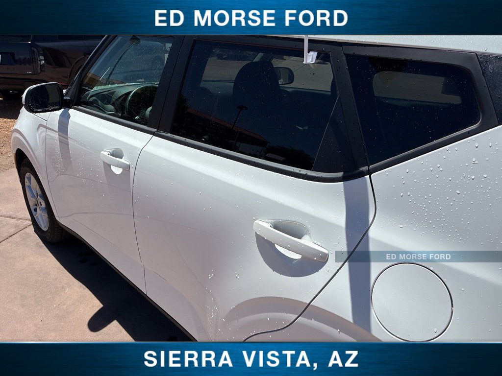 Used 2025 Kia Soul LX FWD image 13