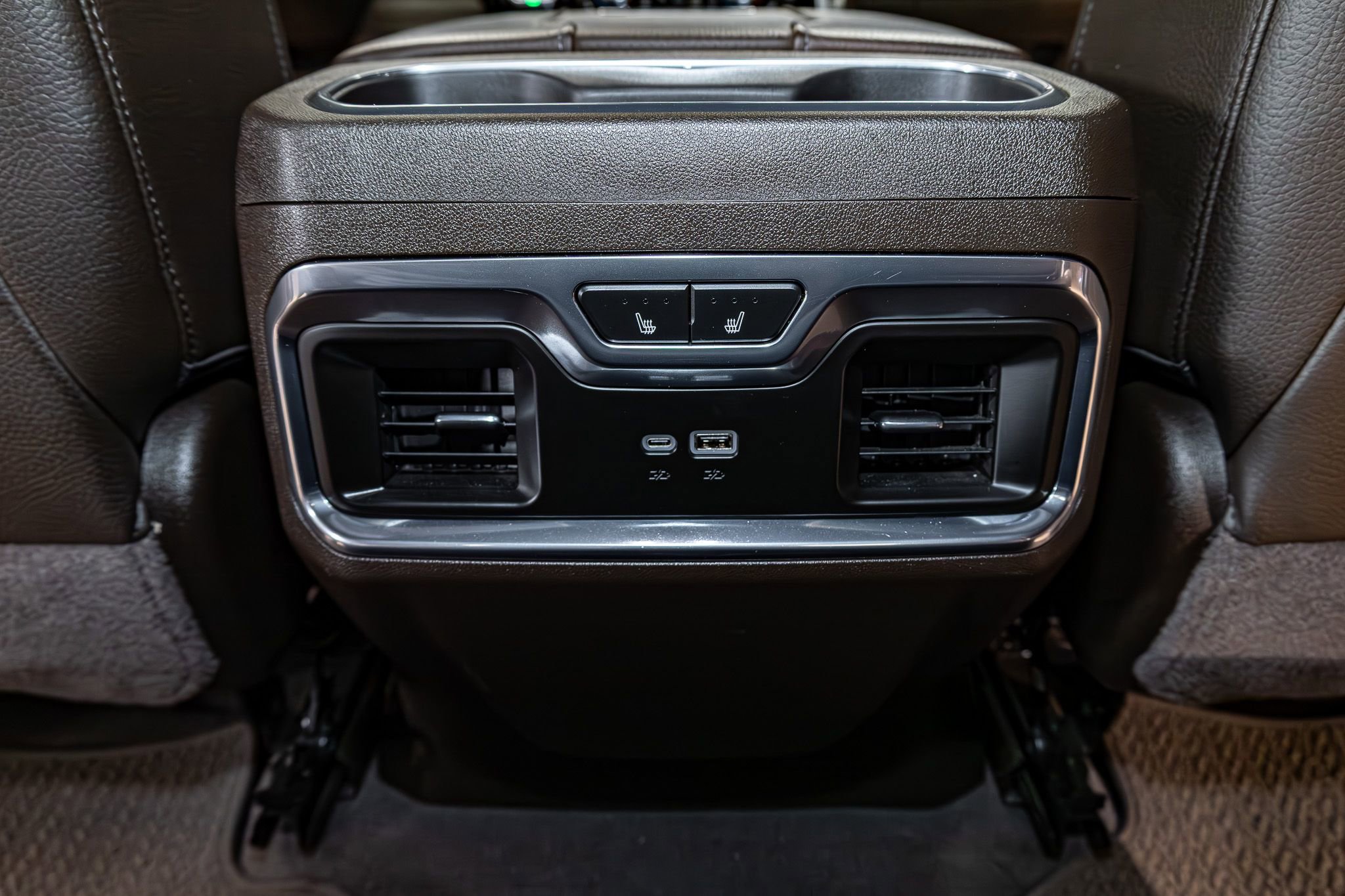 Used 2024 GMC Sierra 2500 Denali w/ Denali Reserve Package image 26