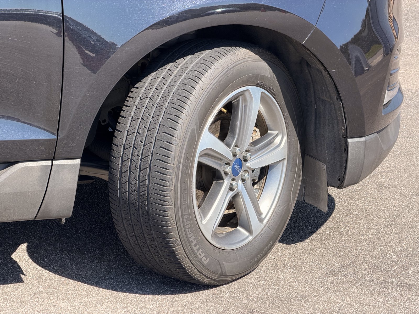 Used 2019 Ford Edge SEL w/ Equipment Group 201A FWD image 5