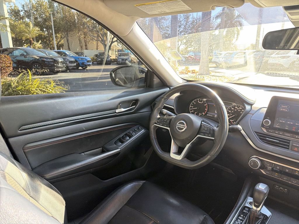 Used 2021 Nissan Altima 2.0 SR image 17