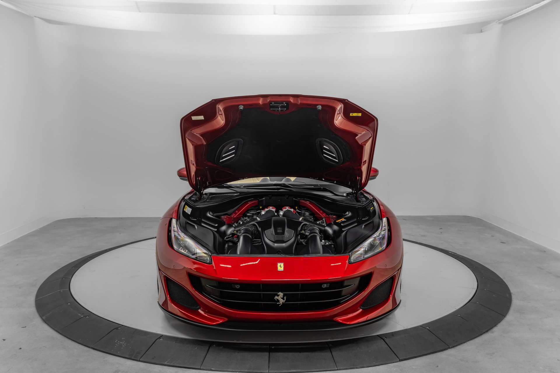 Certified 2020 Ferrari Portofino image 21