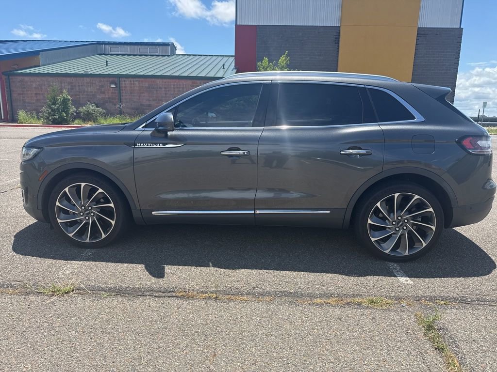 Used 2019 Lincoln Nautilus Reserve w/ Ultimate Package AWD/4WD image 3
