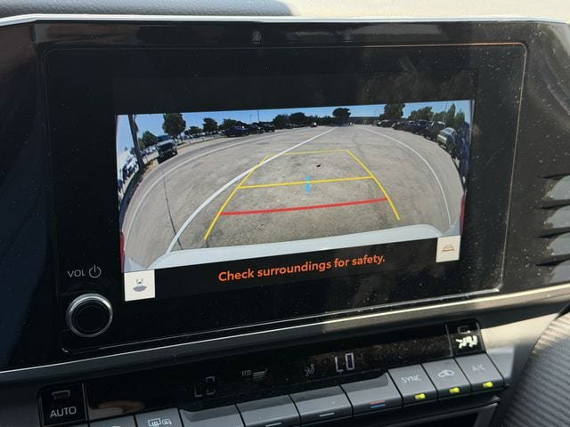 Used 2026 Toyota Camry SE w/ Convenience Package FWD image 17