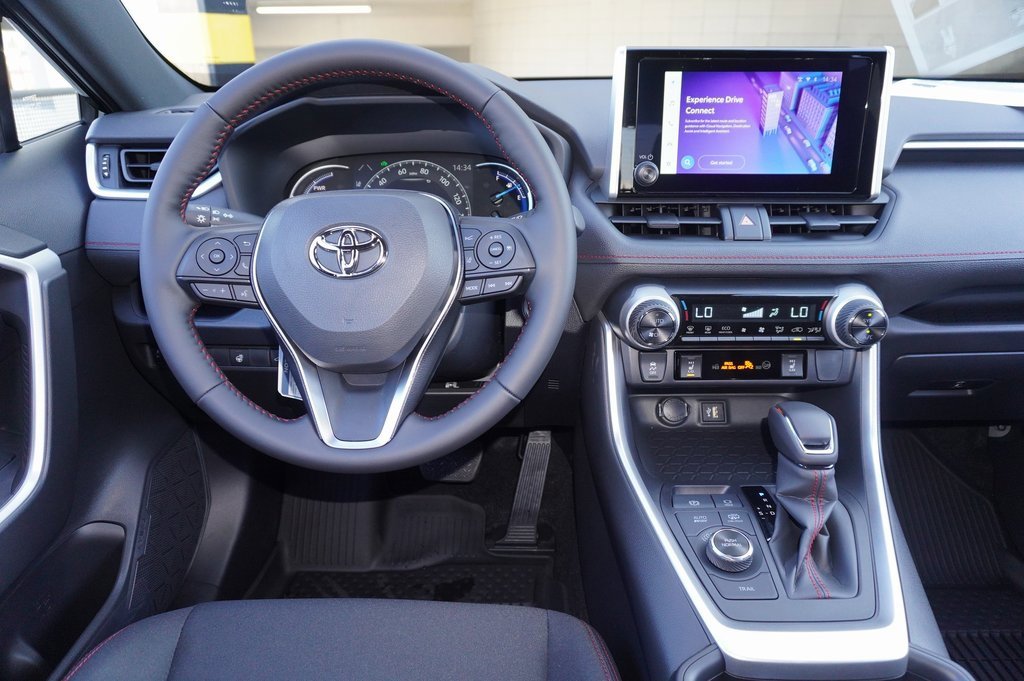 New 2025 Toyota RAV4 SE image 8