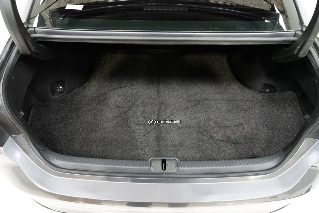 Used 2020 Lexus ES 300h 300h w/ Premium Package image 30