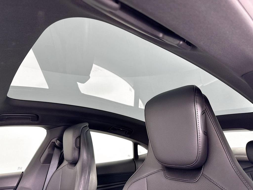 Certified 2022 Porsche Taycan image 22