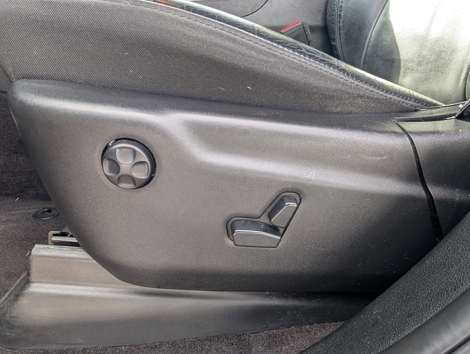 Used 2018 Jeep Grand Cherokee Limited image 17