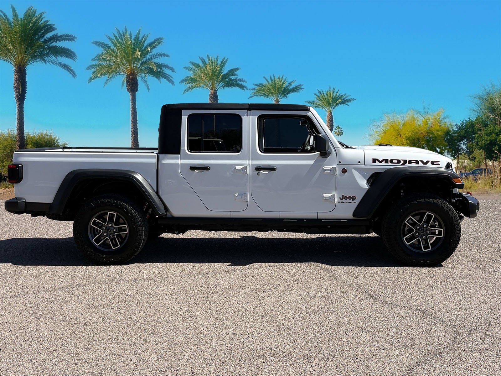 Used 2026 Jeep Gladiator Mojave AWD/4WD image 7