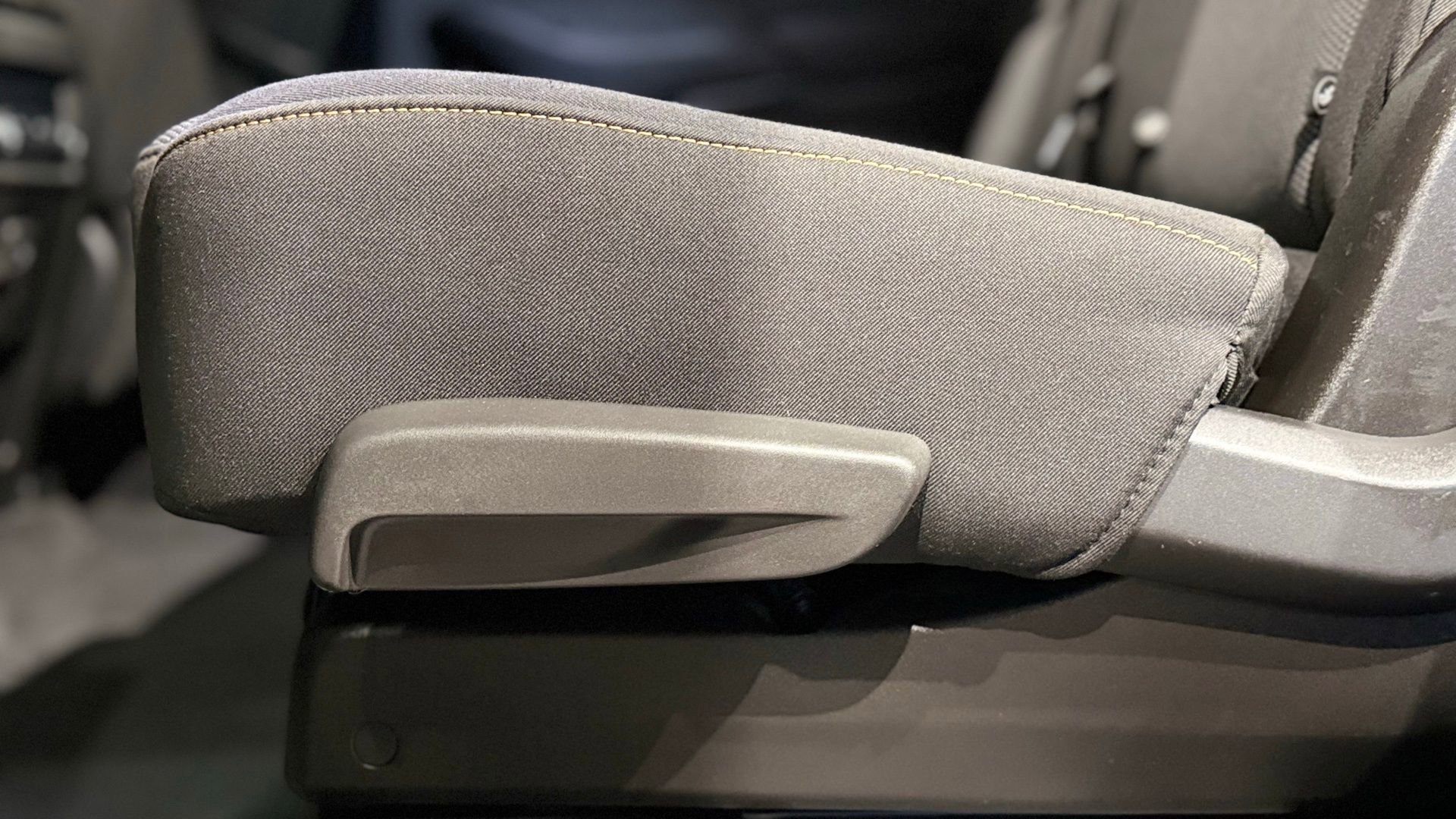 Used 2020 Chevrolet Traverse LT image 42