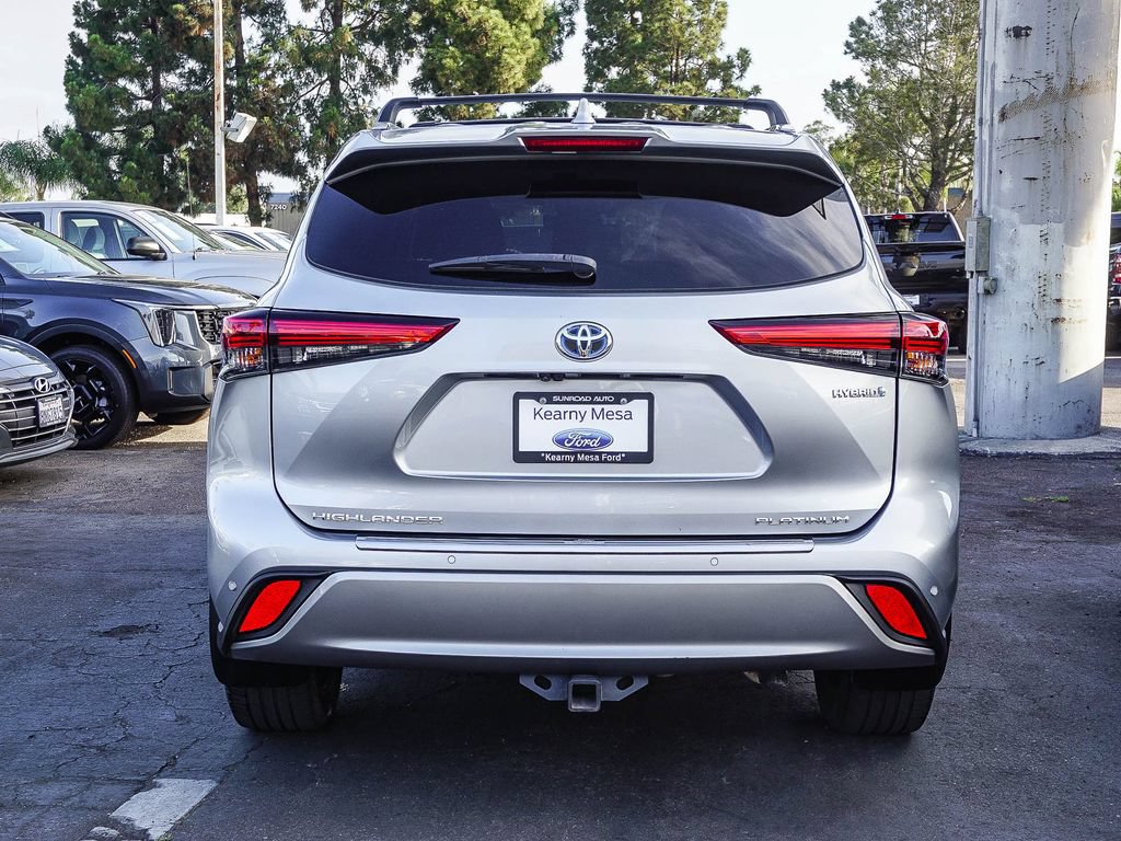 Used 2021 Toyota Highlander Platinum AWD/4WD image 6
