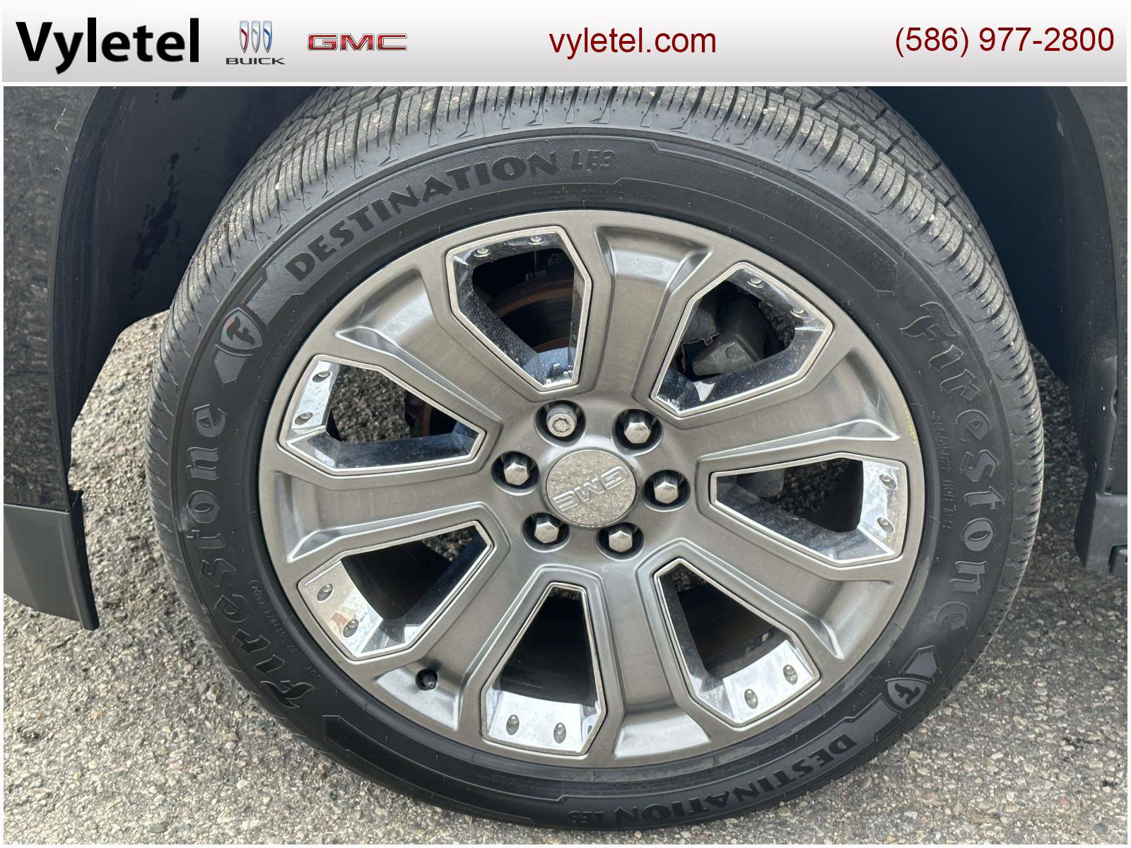 Used 2015 GMC Yukon XL SLT w/ Open Road Package image 7