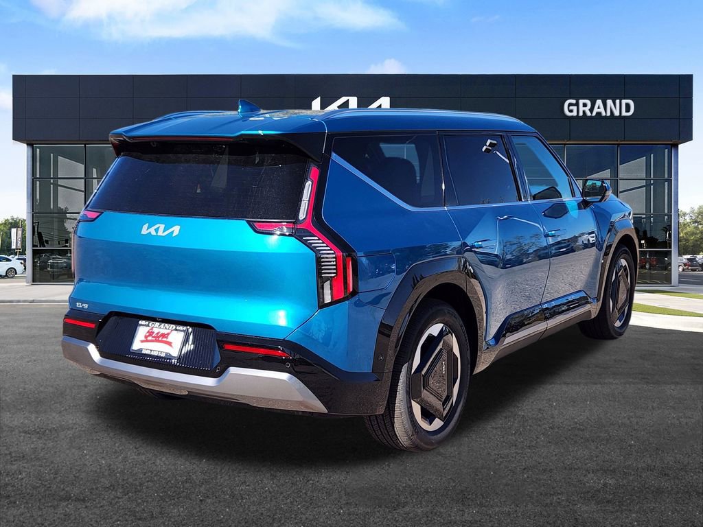 New 2026 Kia EV9 Land image 5