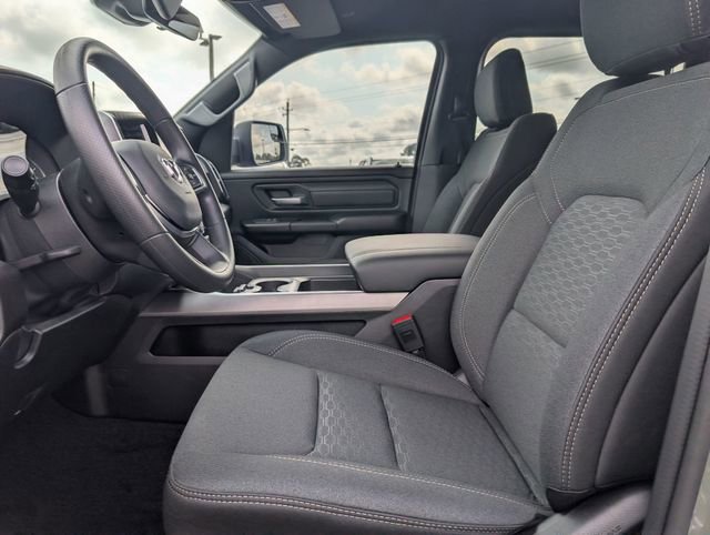 New 2026 RAM 1500 Express AWD/4WD image 14