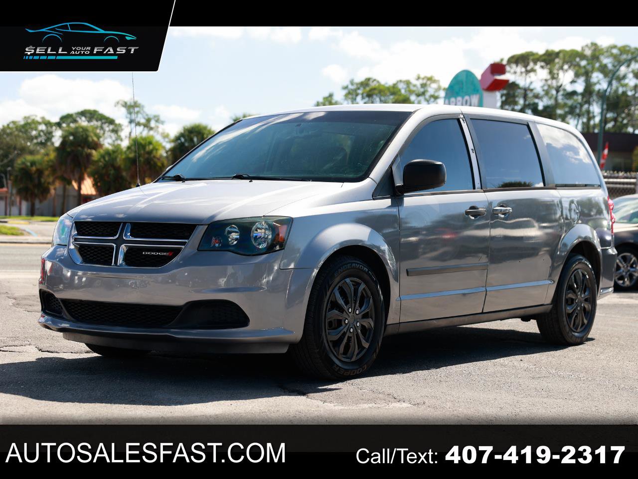 Used 2014 Dodge Grand Caravan American Value Package w/ UConnect Hands-Free Group