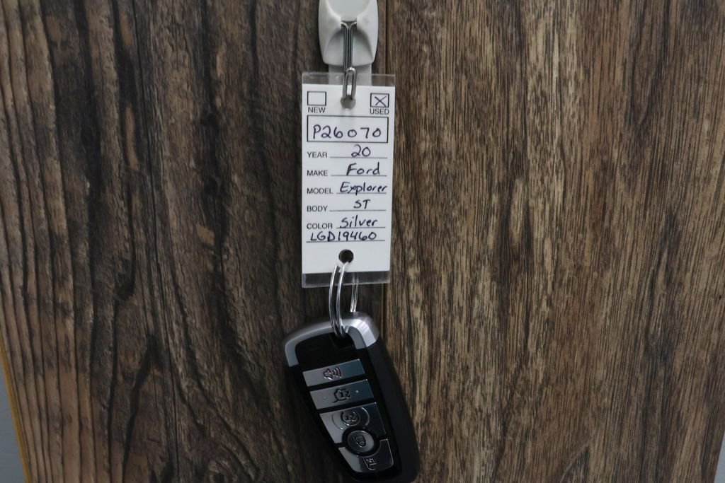 Used 2020 Ford Explorer ST w/ ST Street Pack image 36