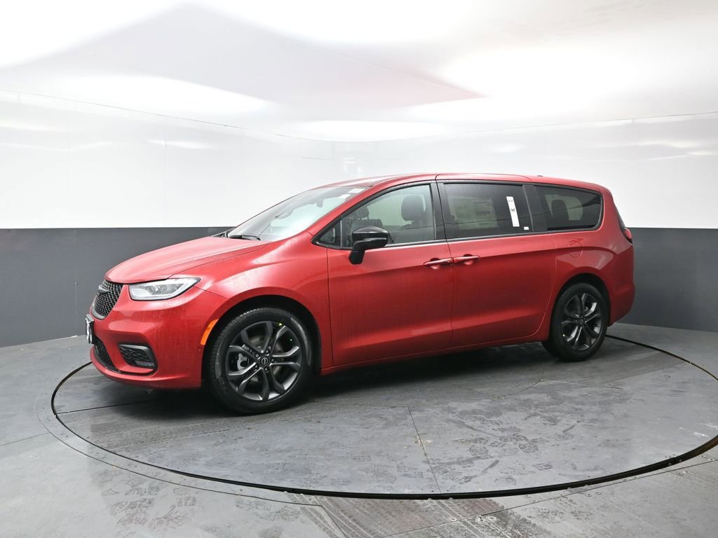 New 2026 Chrysler Pacifica Select FWD image 5