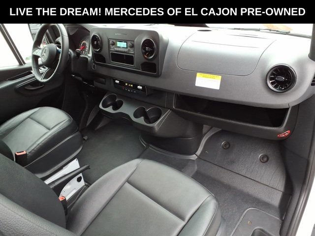 Used 2025 Mercedes-Benz Sprinter 2500 image 16