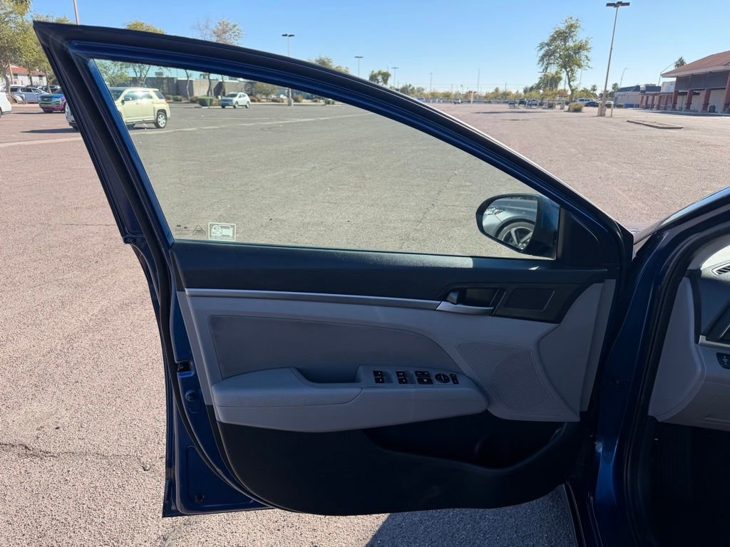 Used 2019 Hyundai Elantra SEL image 21