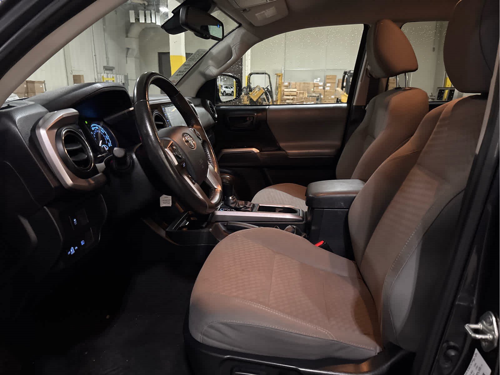 Certified 2020 Toyota Tacoma SR5 AWD/4WD image 7