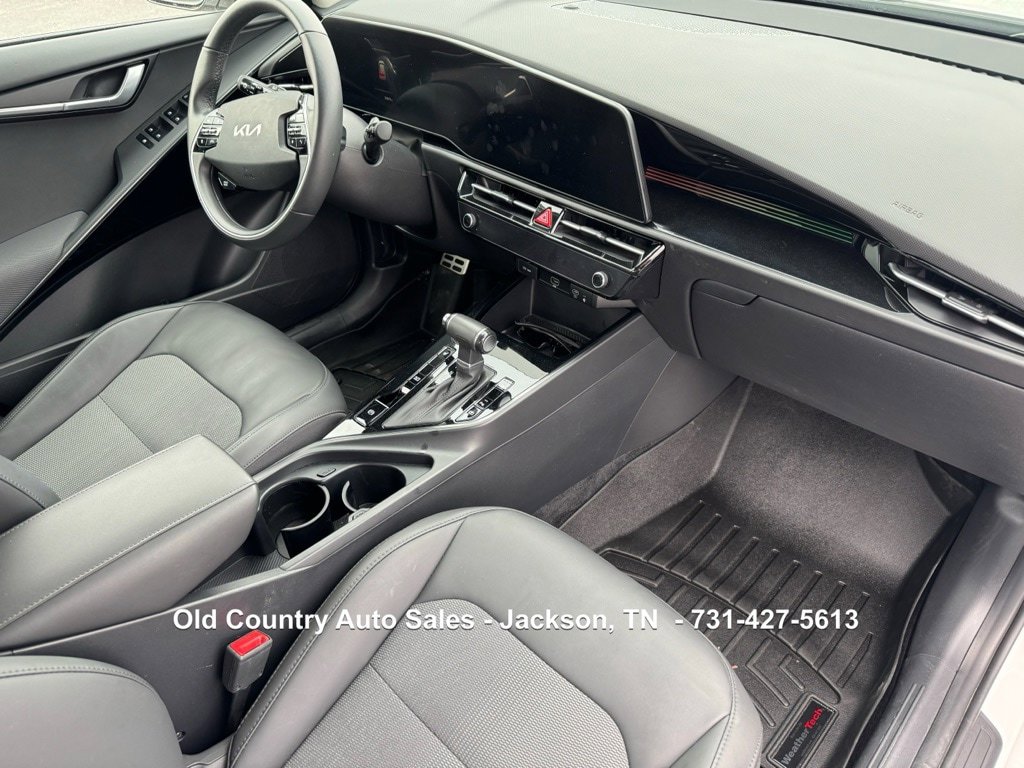 Used 2023 Kia Niro EX Touring image 23