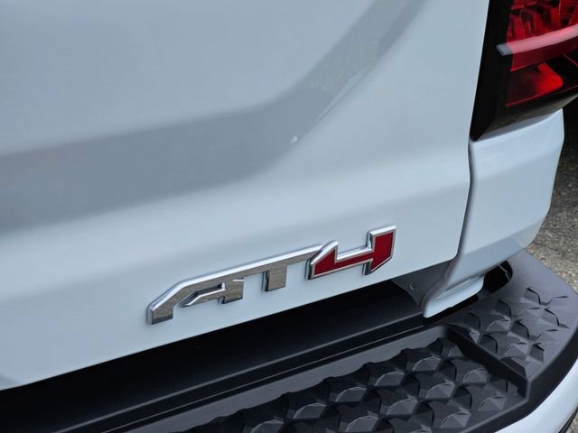 New 2026 GMC Canyon AT4 AWD/4WD image 11