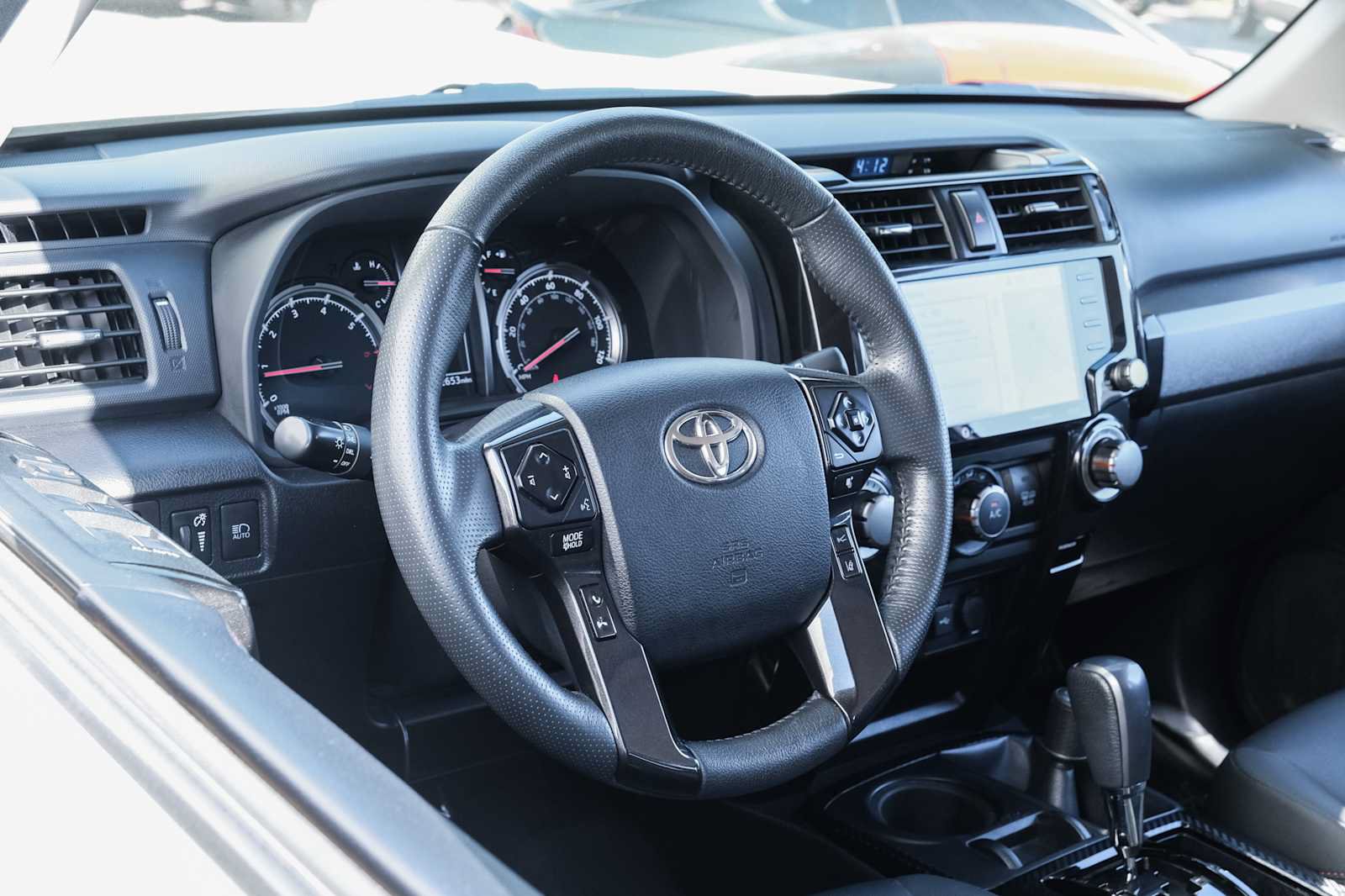 Used 2020 Toyota 4Runner Venture w/ Moonroof Package AWD/4WD image 20
