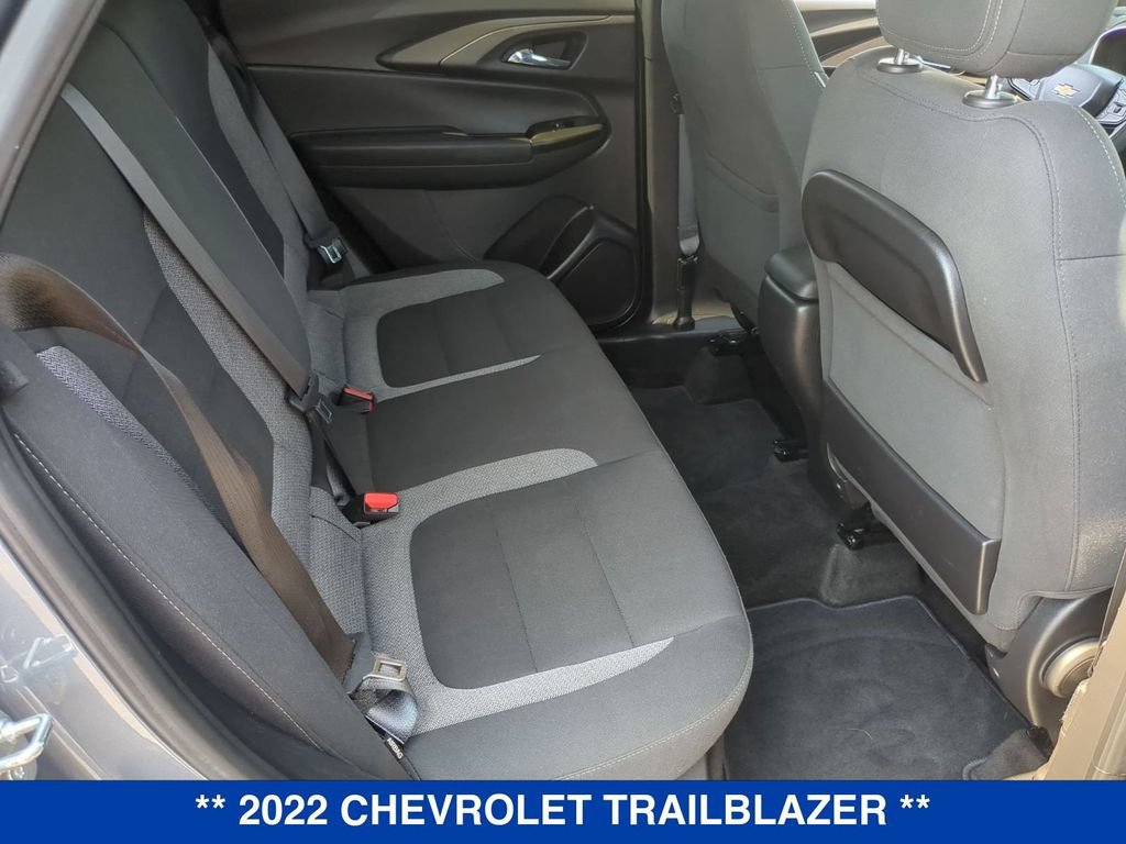 Used 2022 Chevrolet TrailBlazer LT AWD/4WD image 19