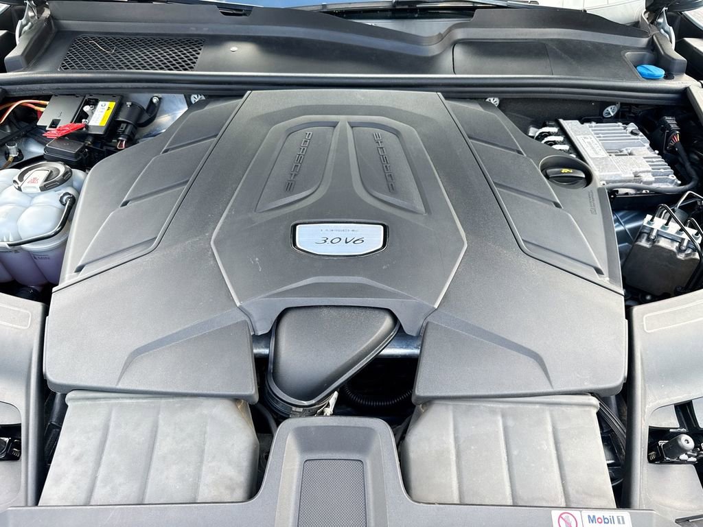 Used 2019 Porsche Cayenne Base image 33