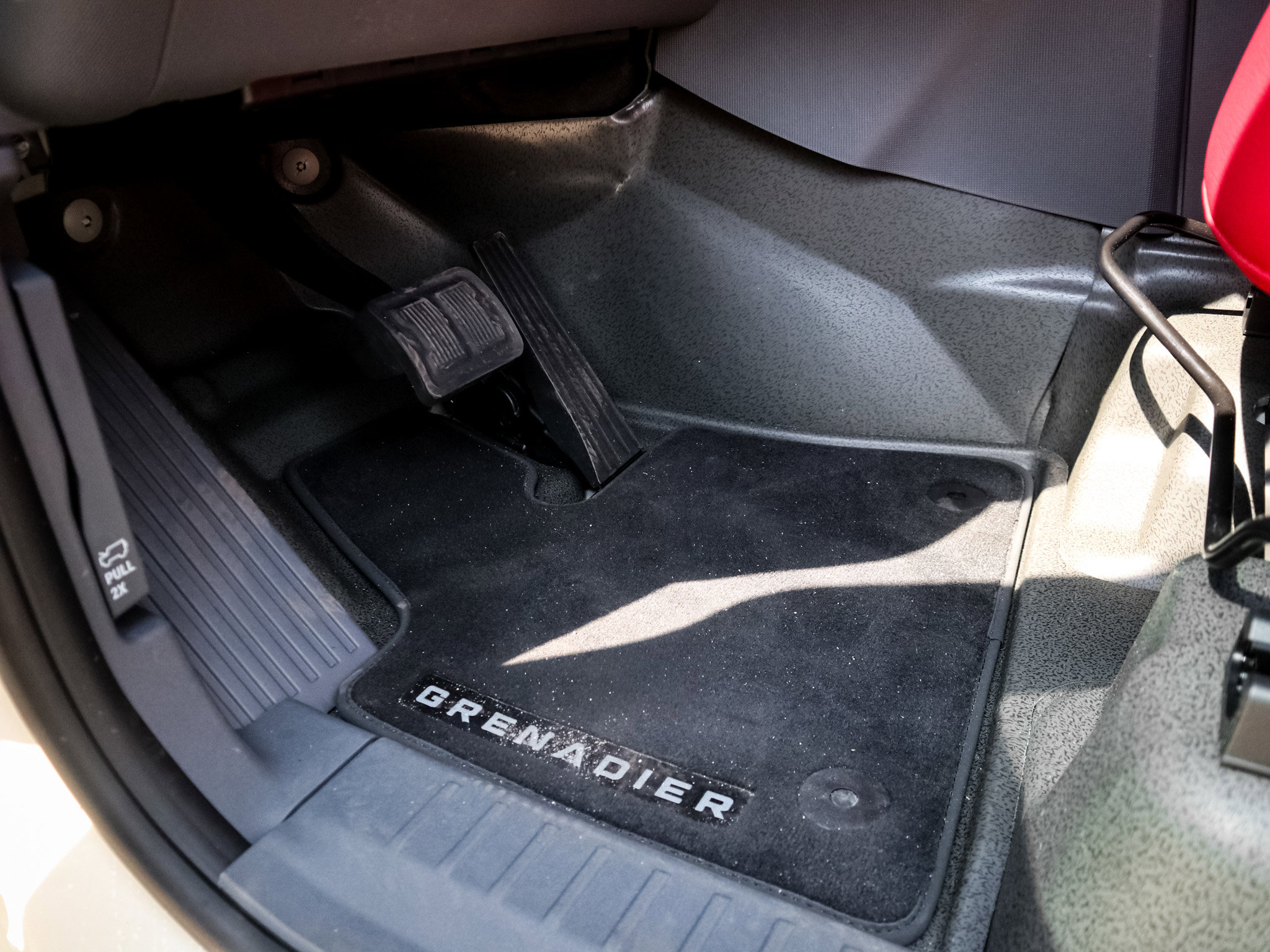 Used 2025 INEOS Grenadier AWD/4WD image 16