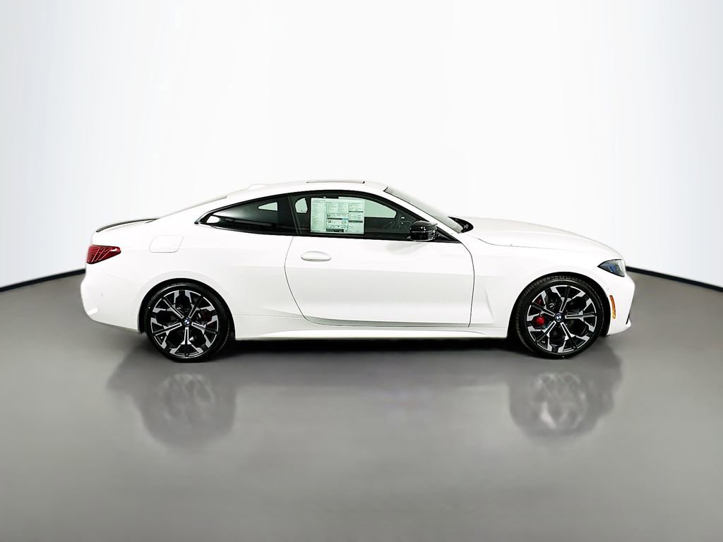 Used 2025 BMW M440i Coupe w/ Premium Package image 4