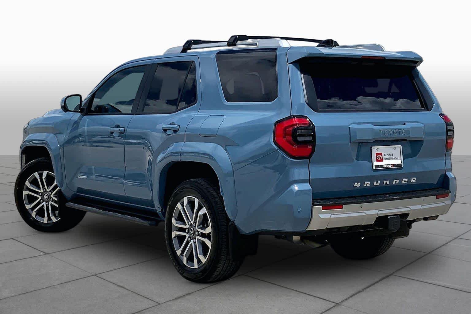 Used 2025 Toyota 4Runner Limited AWD/4WD image 12