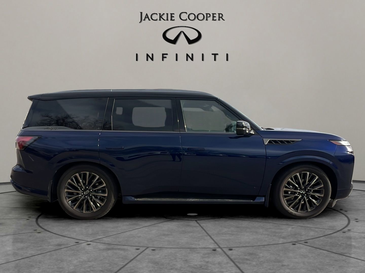 New 2026 INFINITI QX80 Autograph w/ Premium Cargo Package image 6