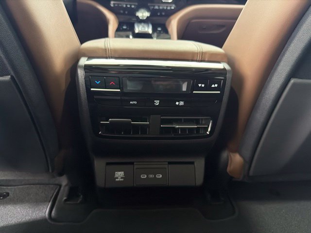 Certified 2026 Acura MDX w/ Technology Package AWD/4WD image 27