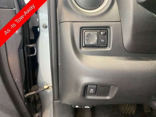Used 2019 Nissan Versa SV FWD image 11