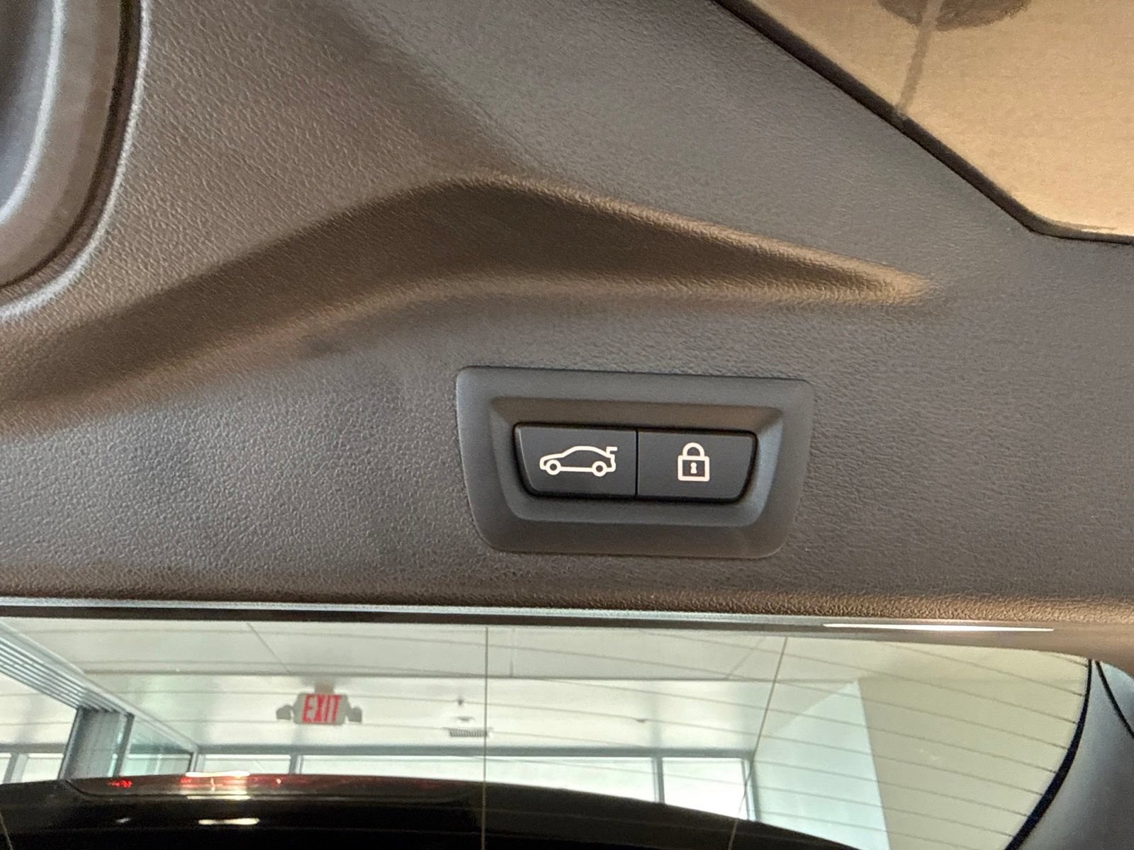 Used 2023 BMW X5 xDrive40i w/ Luxury Seating Package AWD/4WD image 12