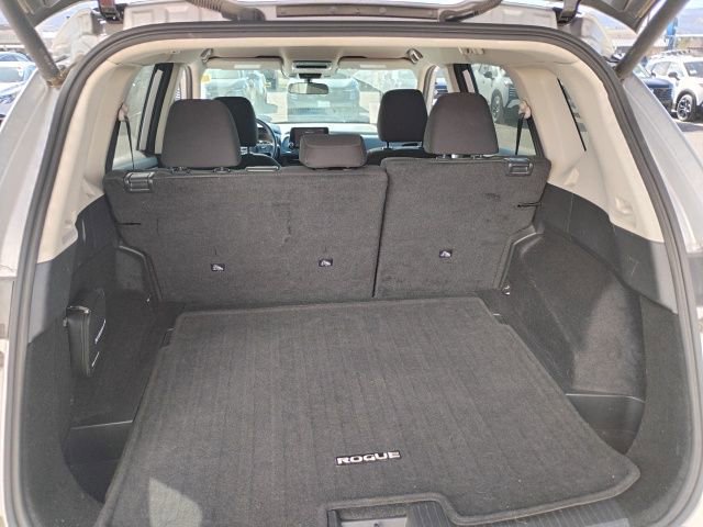 Used 2024 Nissan Rogue SV AWD/4WD image 9