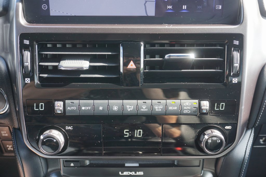 Used 2022 Lexus GX 460 w/ Black Line Special Edition image 16