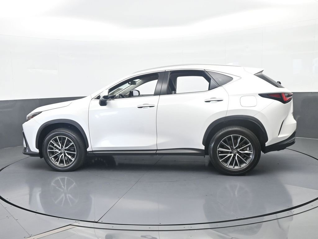 Used 2023 Lexus NX 250 FWD w/ Towing Package (2000 Lbs) image 3