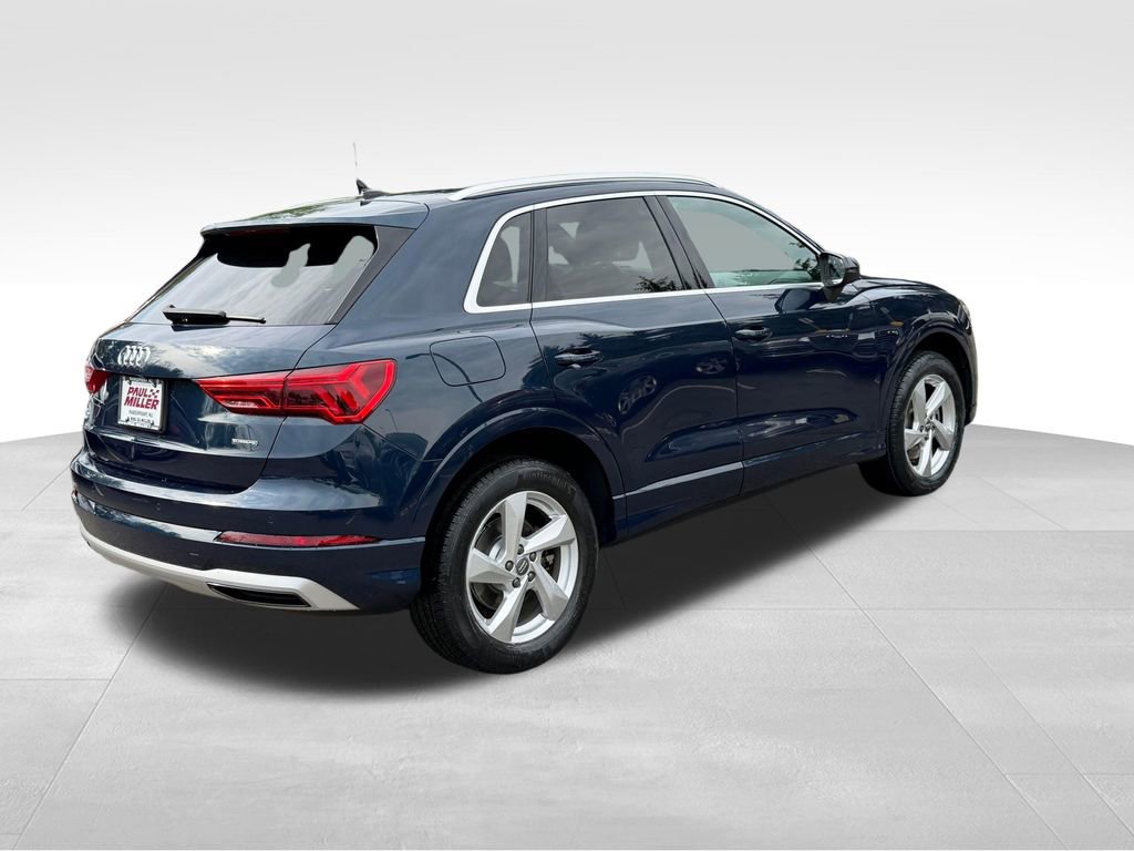 Used 2020 Audi Q3 2.0T Premium w/ Convenience Package AWD/4WD image 10