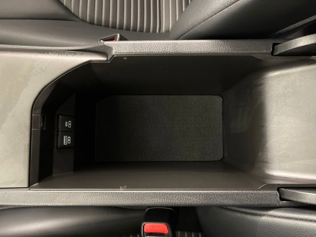 Used 2023 Toyota Camry SE image 23