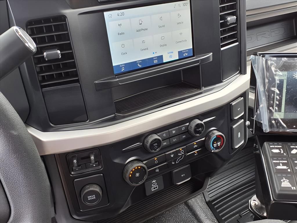 Used 2024 Ford F250 XL RWD image 6